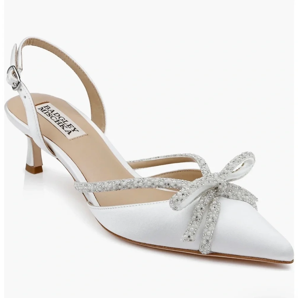 Badgley Mischka Angelina Slingback Pointed Toe Kitten Heel Pump -white Satin 9.5